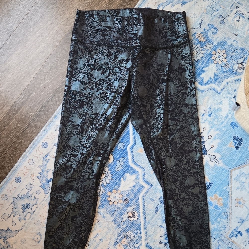 lululemon athletica High-Rise Floral Jacquard Leggings in Black and Dark Green